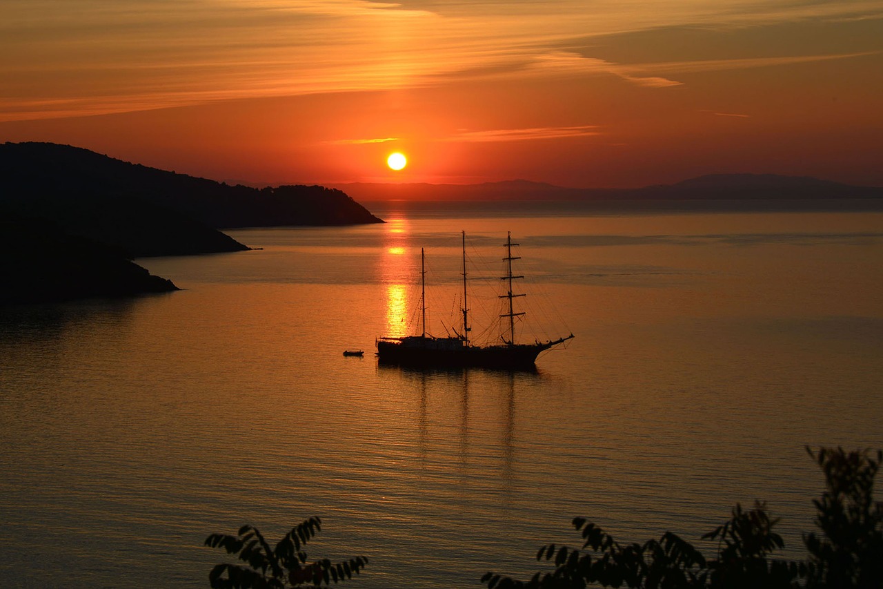 I luoghi d’incanto da cui vedere i tramonti più belli dell’isola d’Elba