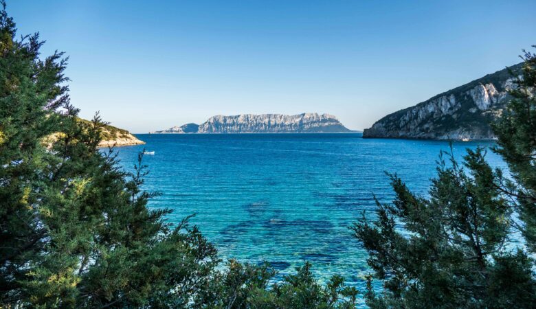 Vacanze low cost in Sardegna? Sì, scopriamo come